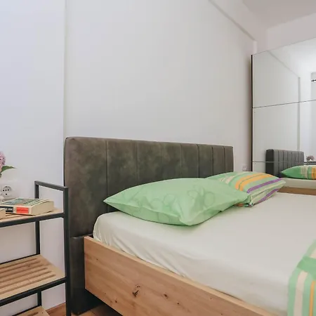 Apartment Toplish 27 Budva