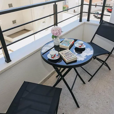 Toplish 27 Apartment